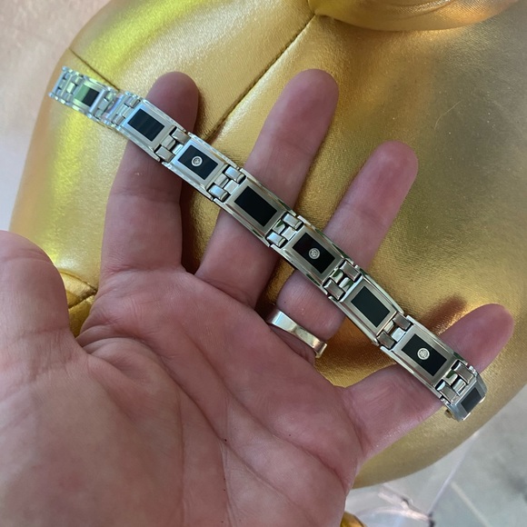 Men's Stainless Steel Diamond Bracelet 1/8 ct. t.w - Picture 6 of 14